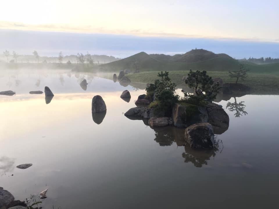 Japoniskas Sodas Medomiskiai Esterno foto