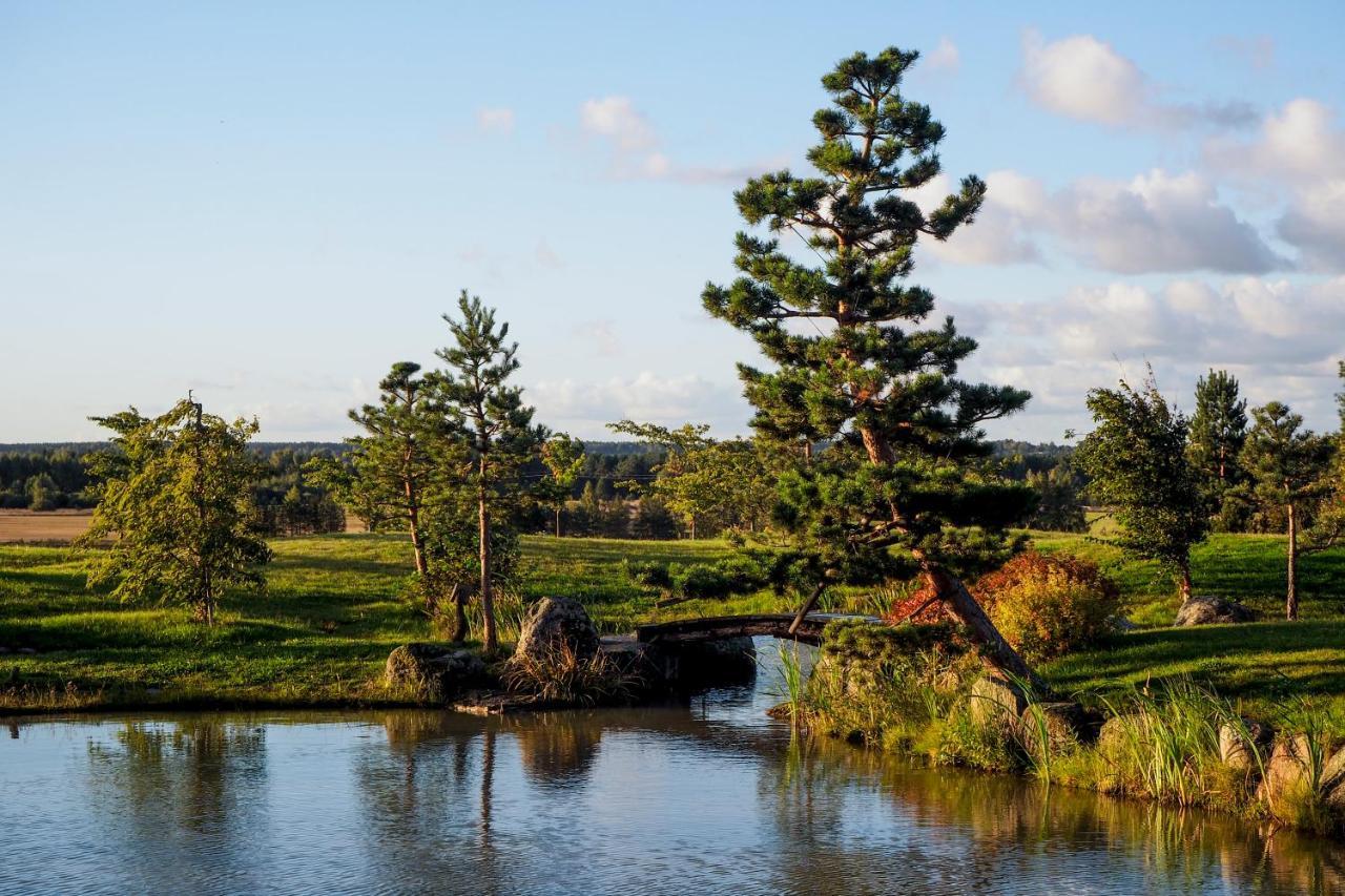 Japoniskas Sodas Medomiskiai Esterno foto